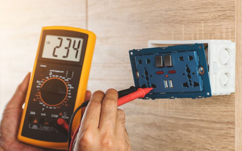 Dòng điện tăng đột ngột gây sinh nhiệt