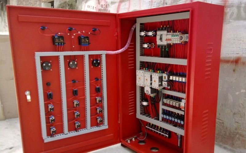Nguồn điện chính và nguồn điện dự phòng
